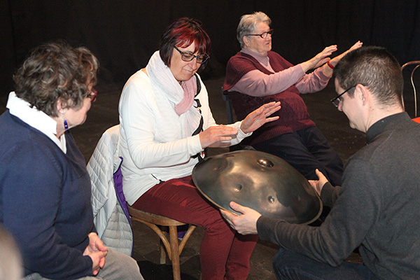 Stage de percussions corporelles avec Ludovic Prével pour la Compagnie du Hasard et l'Association Etincelles