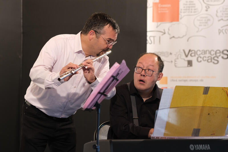 Concert de l’Ensemble Différemment Valide pour le Forum Handicap de la CCAS d’EDF et les CMCAS d’IDF à Auberville